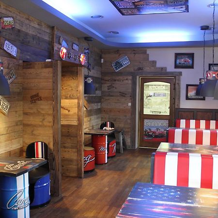 Hotel Zlaty Kriz Teplice Esterno foto
