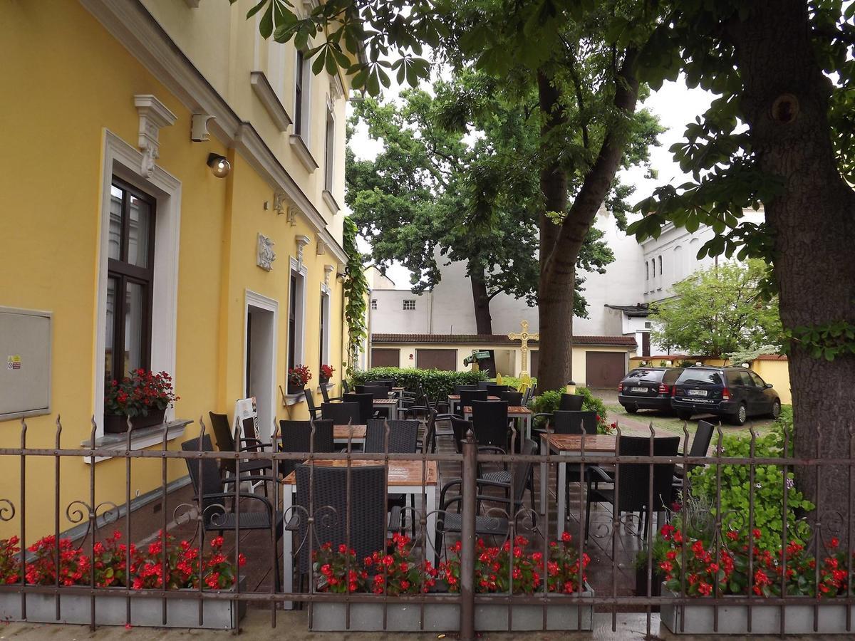 Hotel Zlaty Kriz Teplice Esterno foto