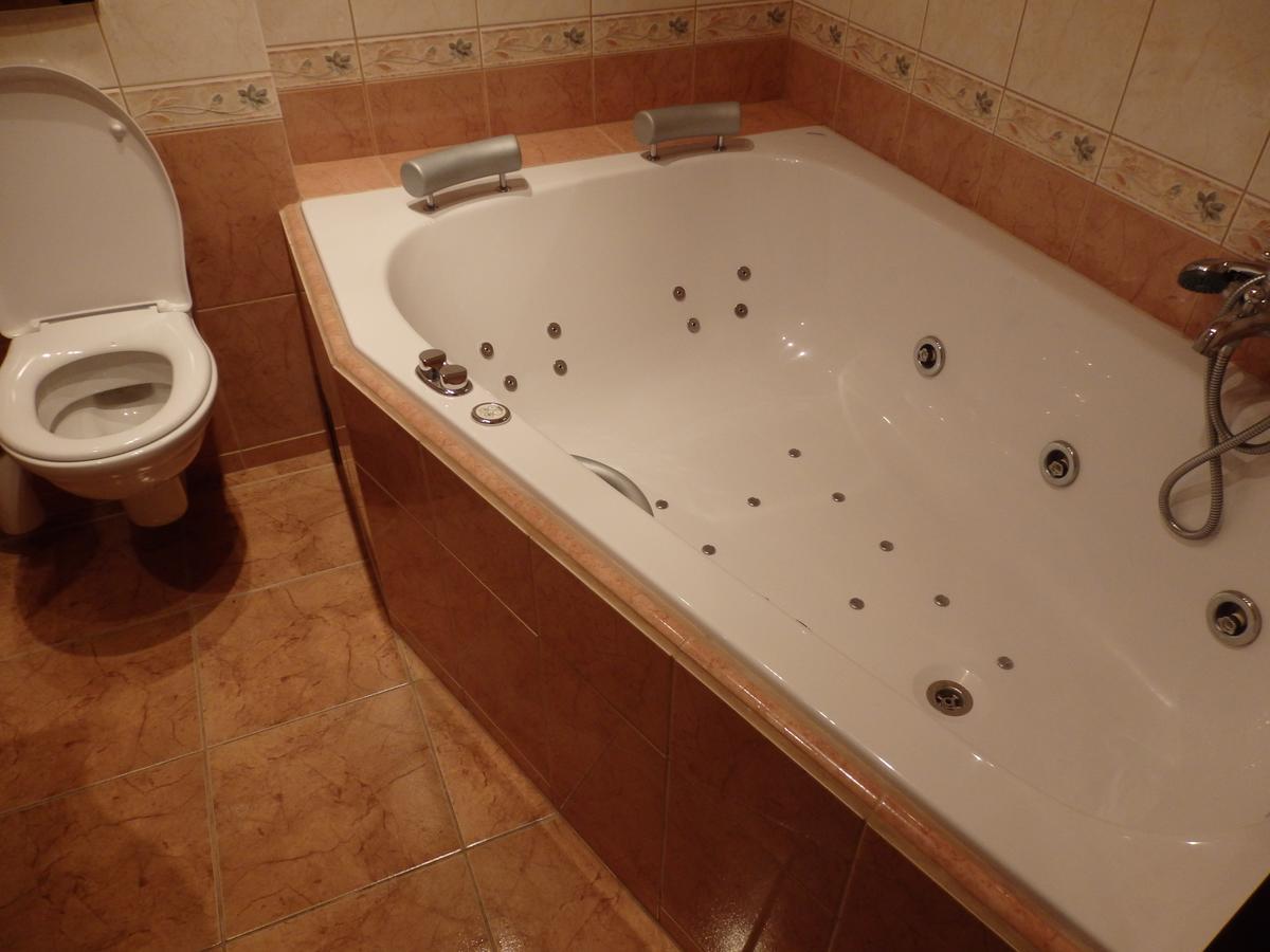 Hotel Zlaty Kriz Teplice Esterno foto