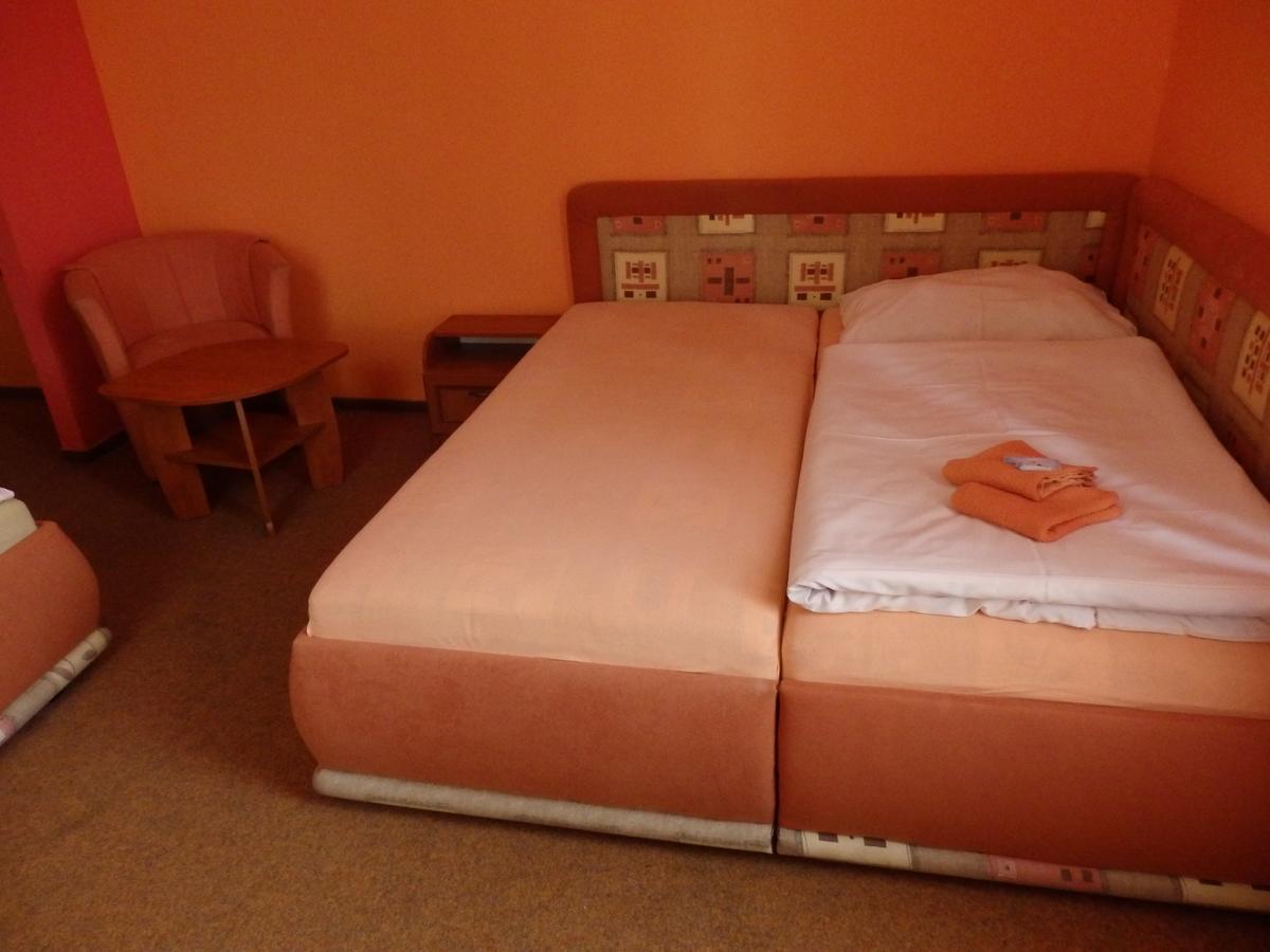 Hotel Zlaty Kriz Teplice Esterno foto